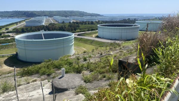 沖縄ターミナル株式会社さま　除草剤散布